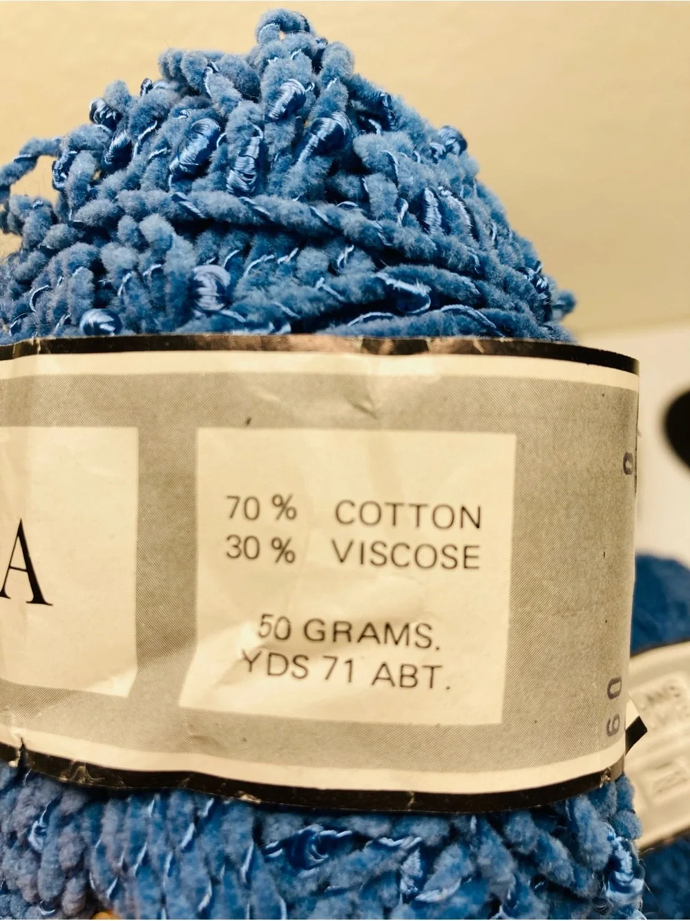 282g / 9.95oz Fantacia Nodiglia Made in Italy Textured Yarn 70%Cotton 30%Viscose